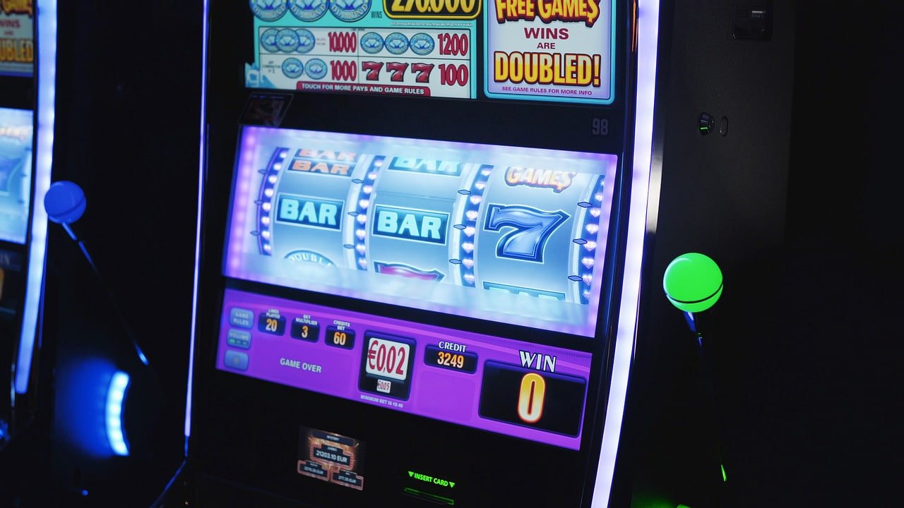Filipino player accessing 9apiso Casino live dealer table on a mobile phone